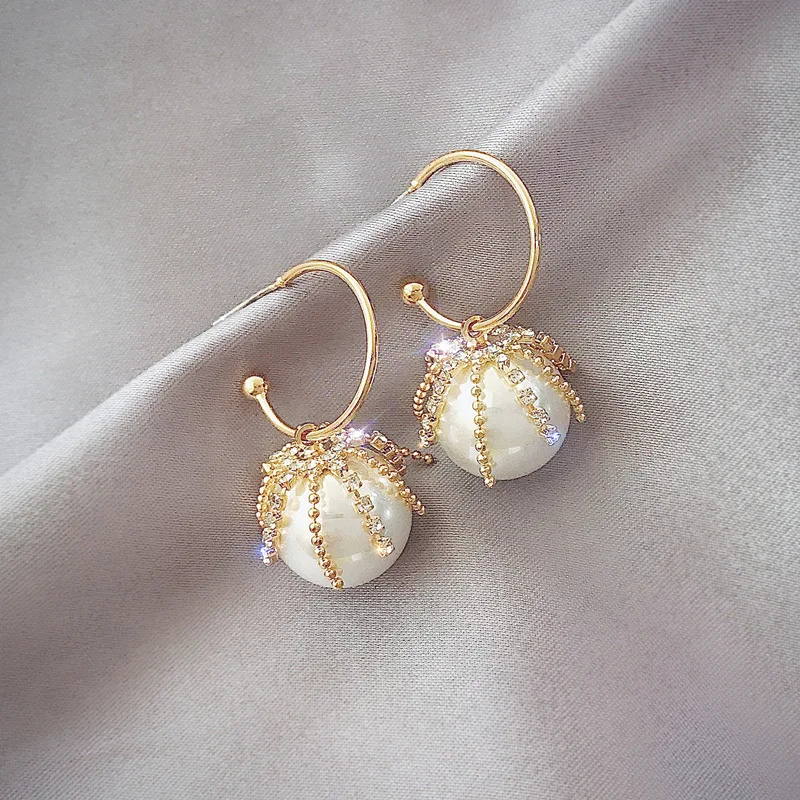 

2021 Female Korean Crystal Rhinestone Pearl Earrings Gold Plated C Hoop Pearl Drop Earring For Girls