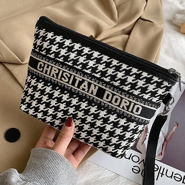 

Custom logo fashionable women simple lattice pouch zipper canvas cotton portable cosmetic bag, Optional, any color for you need!