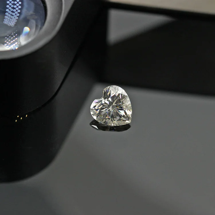 

Ready to ship 2.5mm to 10mm Heart Shape Moissanite Diamond VVS Top loose Moissanite Stone