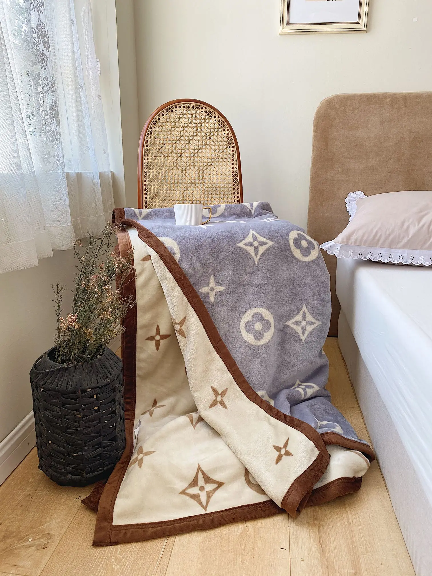 Comfortable Blanket Grey 2020 New Luxury Doublelayer Thickened Fine