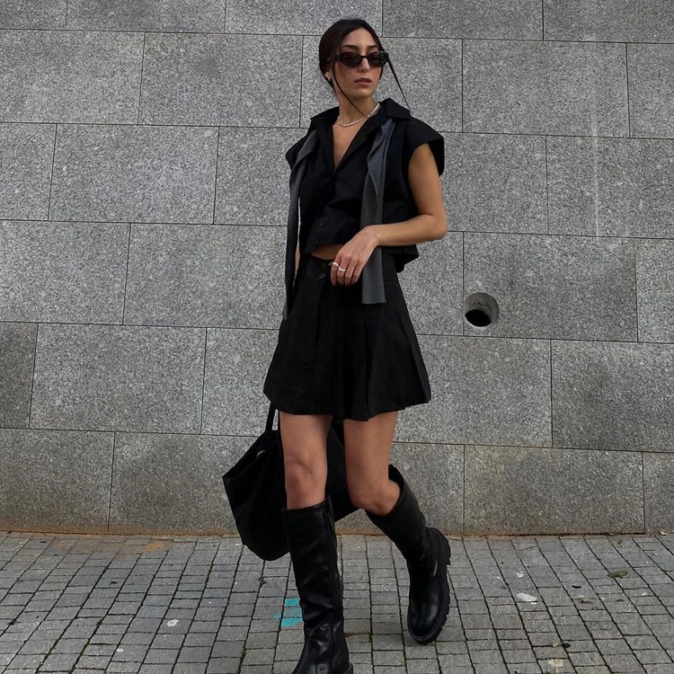 

2021 Fashion Lady Black Cotton Mini Skirt All-Match A-Line Slim Preppy Style Pleated Skirts Women