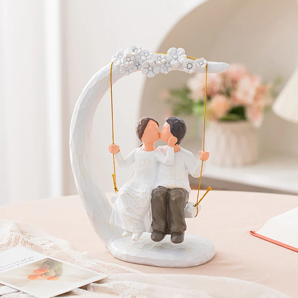 

Hot selling wedding props statue resin craft swing couple decoration