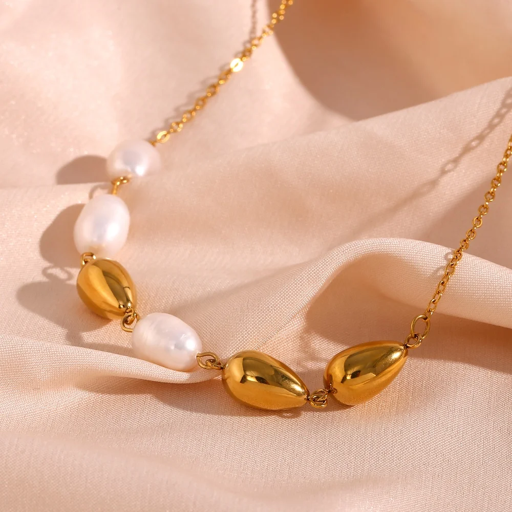 

Elegant Fresh Water Pearl Beaded Necklace 18K Gold Plated Stainless Steel Charm Pendant Necklace