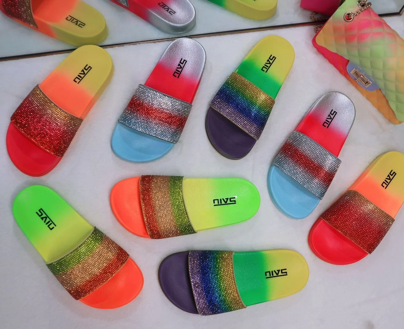 

Factory Oulet Rainbow Rhinestone Flip-flop Sandals Female Summer Flat Sandals Women Flat Beach Slippers, Picture
