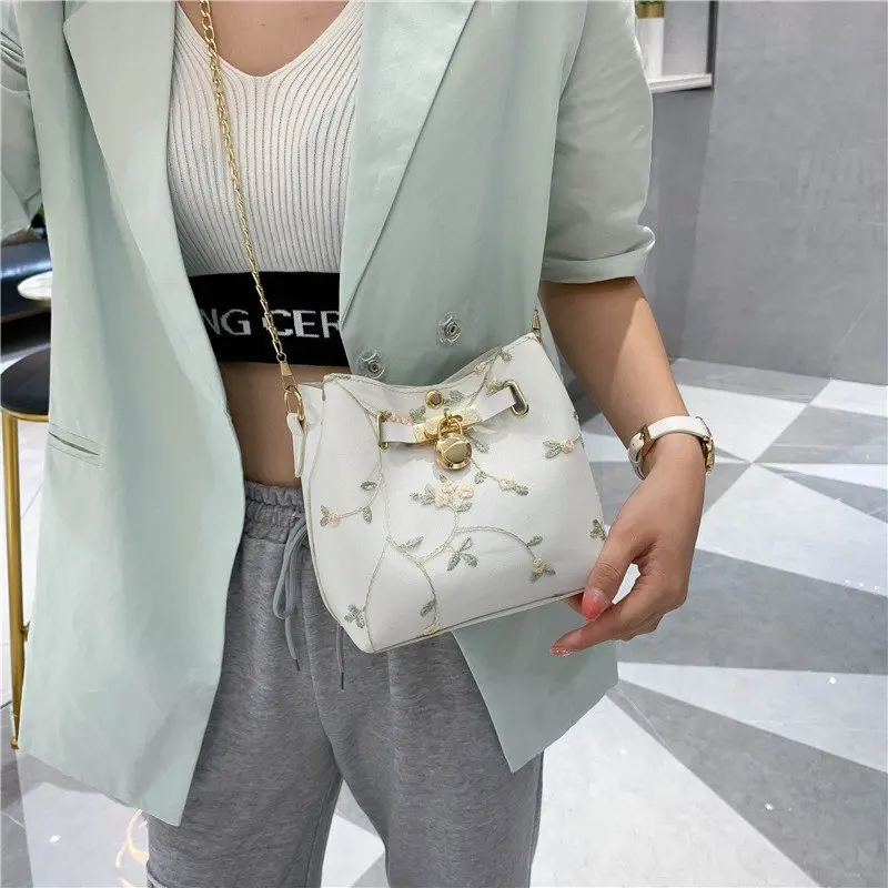 2020 Fashion Custom Women Pu Leather shoulder Embroidery Bucket Handbag