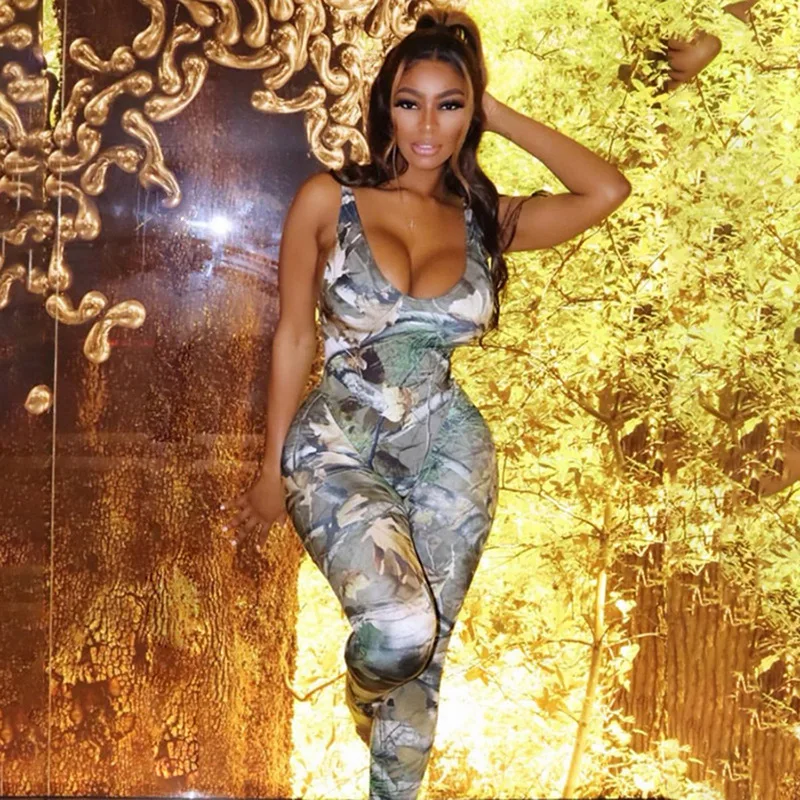 

2021 Wholesale spring new arrivals breathable two piece leaves print sleeveless jumpsuits pants sets for women, Photo shows