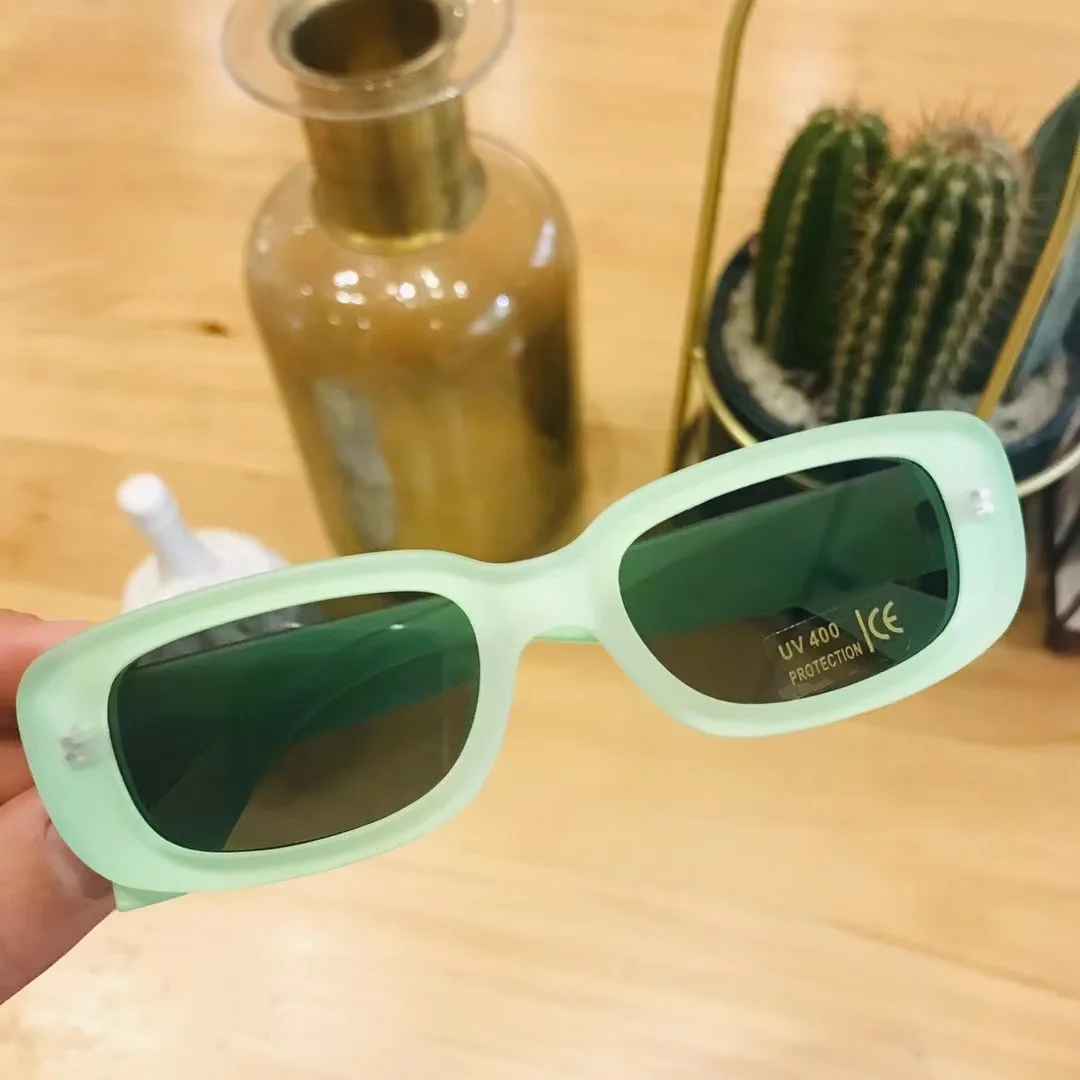 

Trendy fashion children's eyewear small frame UV protection boys girls retro plastic square shades, As the picture shows