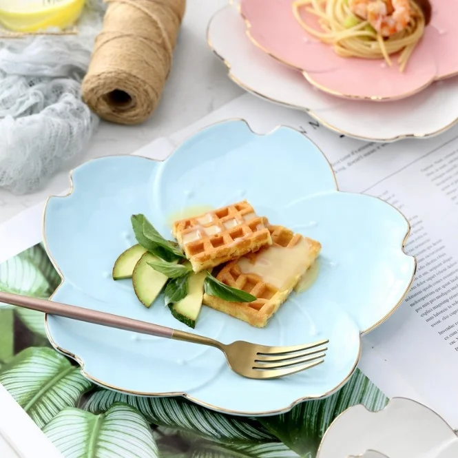 

Ceramic Pink Blue White Fruit Plate Salad Plate Dessert Flower Cake Plate luxury tray