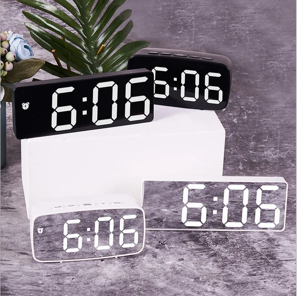 

Creative Simple Multifunctional LED Mirror Clock Battery Plug-In Dual-Use Clock, White black