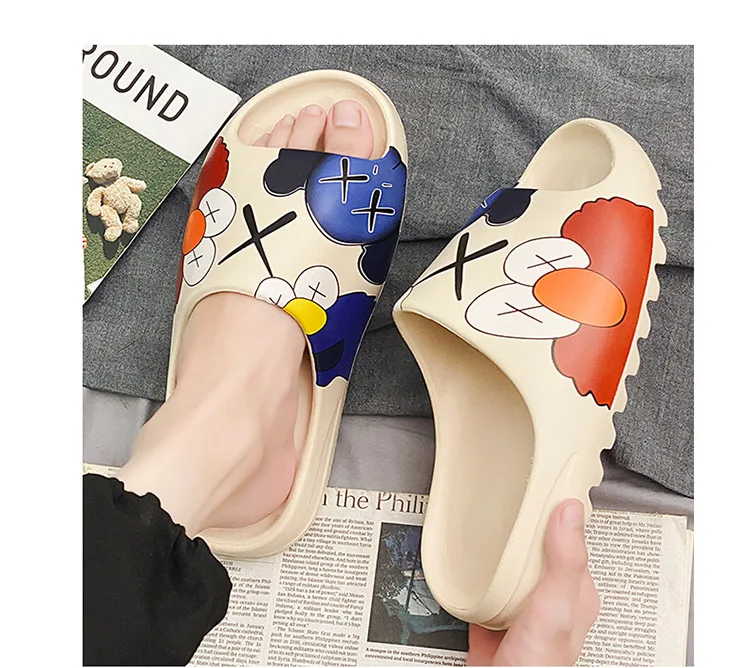 

2021 New Fashion Men Slides Men Shoes And Slippers Yezzy Slippers