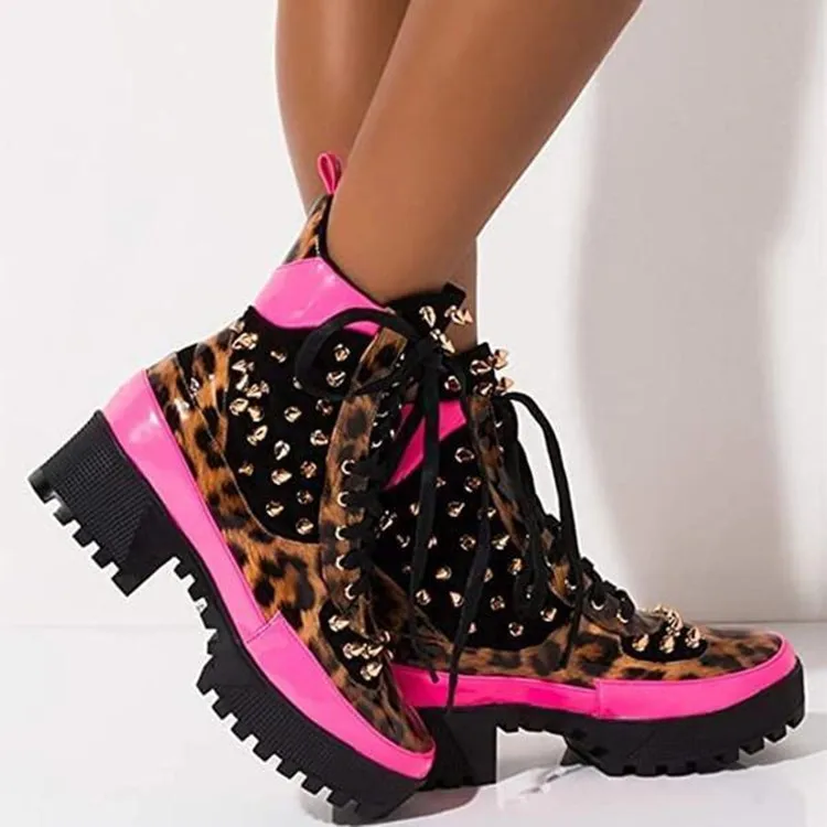

2021 Plus Size Rivet Designer Boots Winter Hiking Martin Ladies Heel Chunky Shoes Platform Leopard Women Boots, Picture shows