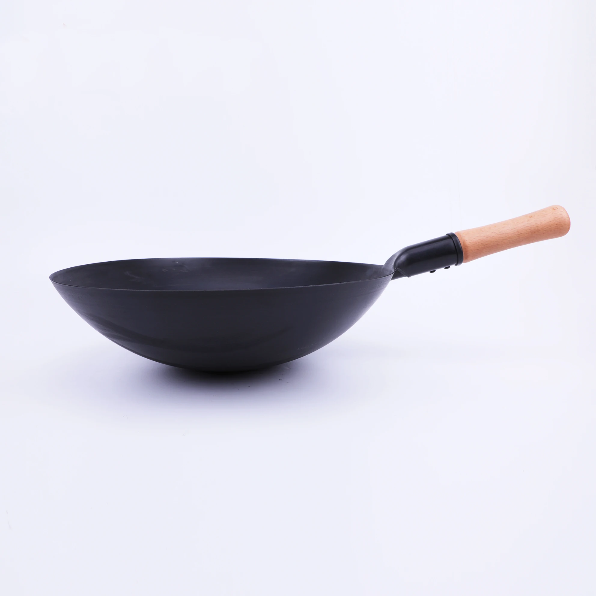 

Chinese induction iron wok Wooden handle Carbon Steel Wok Hammered Wok With Wooden Handle