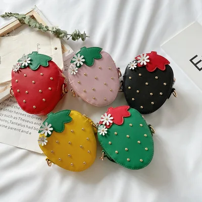 

F40825A New style joker single shoulder fashionable sweet strawberry kids bags bags purses and handbags for kids, As picture
