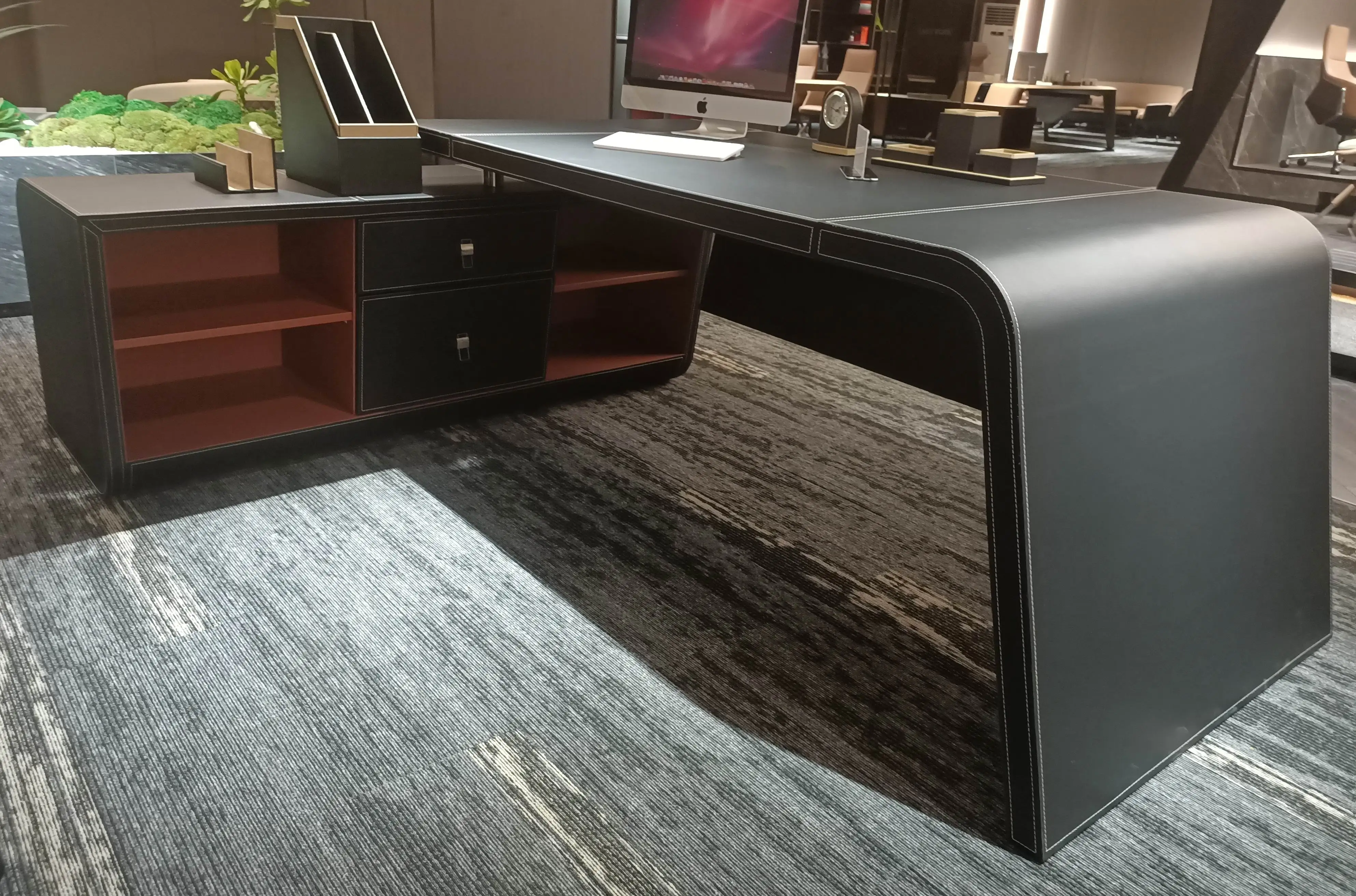 Gailywork Black Desk Luxury Boss Office Desk For Executive Office