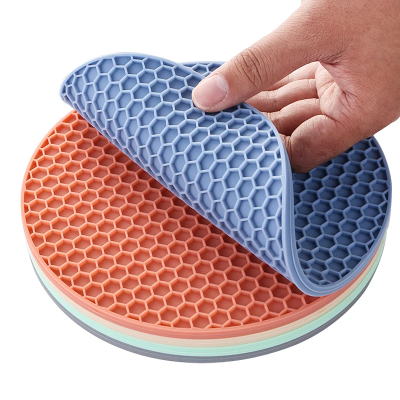 

Round shaped honeycomb Heat Resistant Trivet pan mats rubber Silicone kitchen dish drying mat, Blue