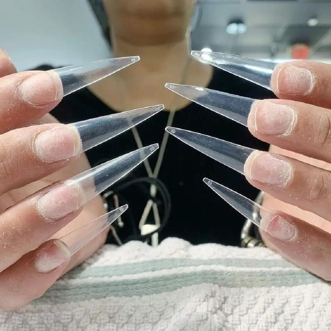 

500pcs/bag Long Stiletto Pointy False Nail Tips Full Cover Nails Tip Press On Salon, Transparent