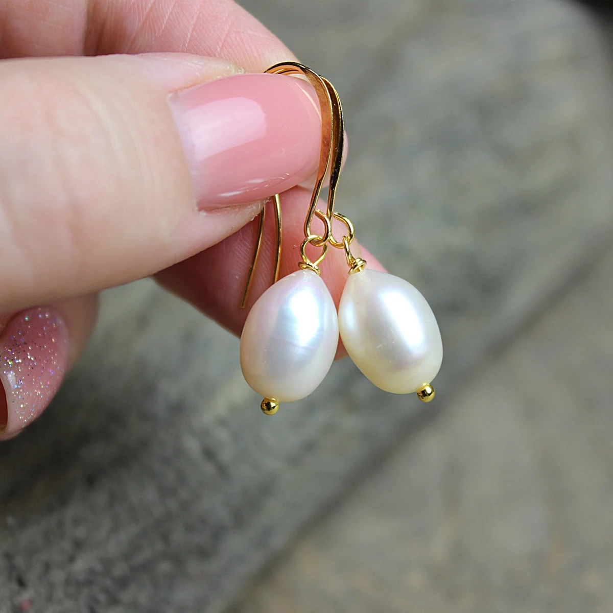 

Dainty Gold Plated White Real Freshwater Pearl Earrings Pearl Dangle Drop Earrings For Women