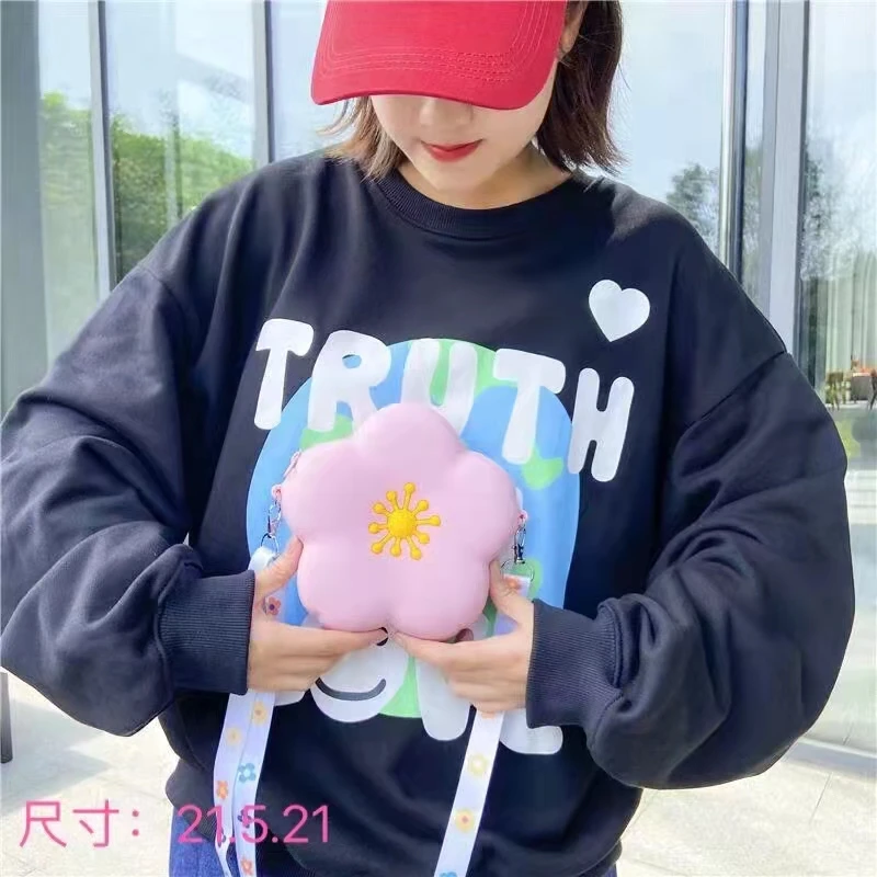 

2021 flower-shaped ladies one-shoulder diagonal bag silicone bag manufacturer custom fashion girl coin purse bag, Rainbow,pink ,red,green,brown