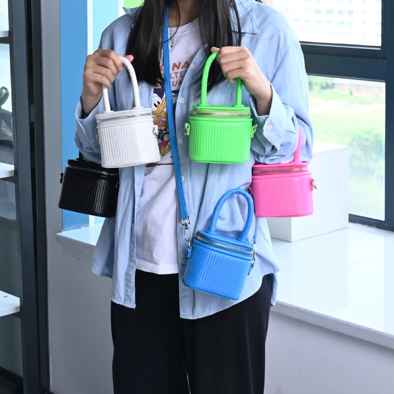 

2021 New Arrivals Luxury Tote Handbag For Women Pu Leather Candy Color Chain Crossbody Bucket Purses And Hand Bags, 5 colors