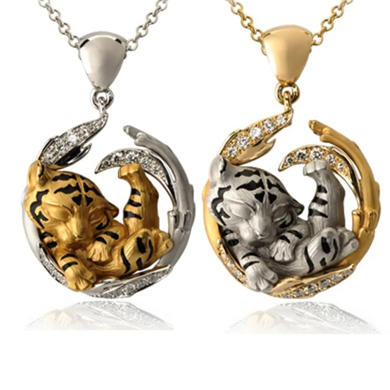 

New and unique Fantasy Tiger Pendant 18K yellow/white diamond Tiger necklace Men's and women's jewelry