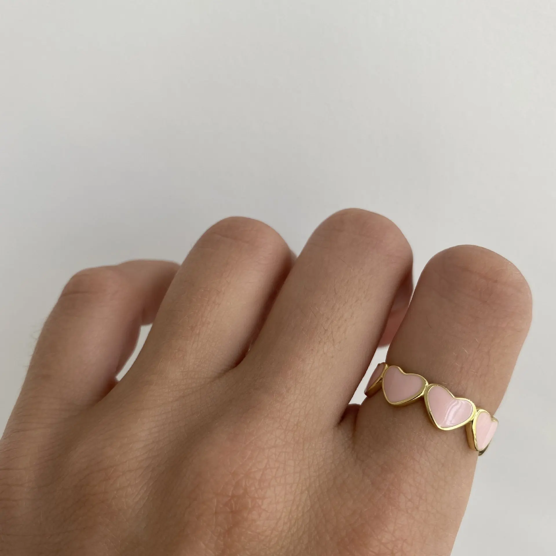 

Fashion European Style 18K Gold Plated Enamel Heart Ring Pink Oil Dripping Love Heart Ring For Women Girls