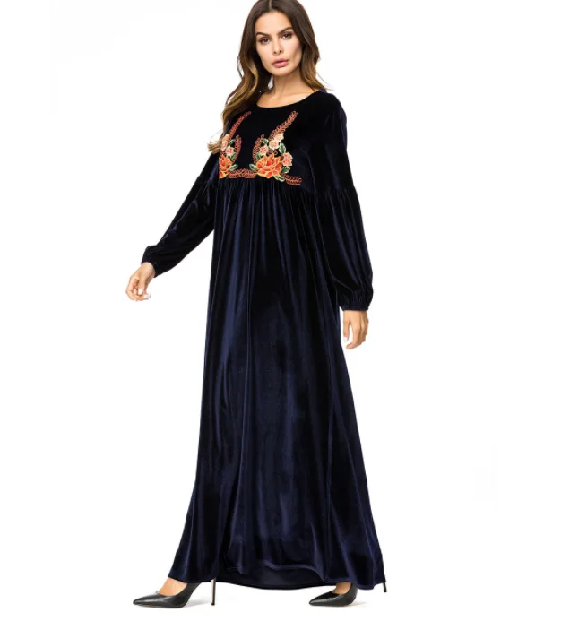 

Hand-embroidered Korean ladies velvet long dress Muslim solid color casual women robe