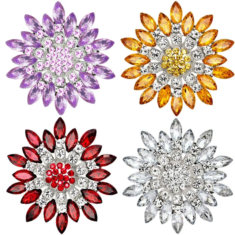 New Designer Brooches Women Big Flower Crystal Brooch Pins for Women Rhinestone Brooch Clothes Metal Pin Fashion Jewelry Gifts