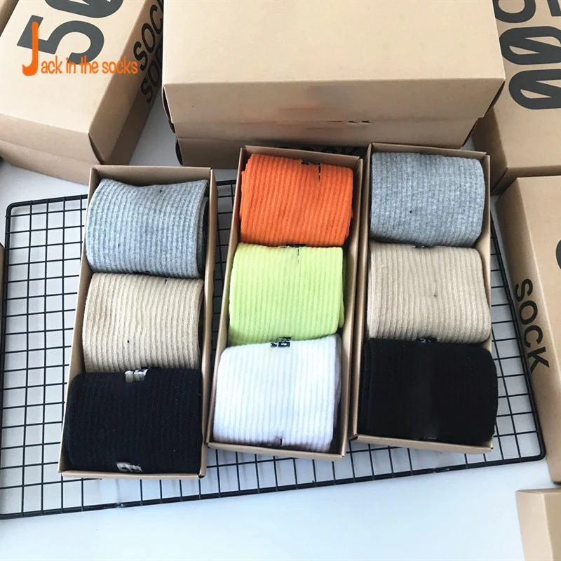 

Wholesale Factory supplier Custom Logo Print Design Socks Anti-slip Sports Athletic Crew Socks, Can be customized in any color