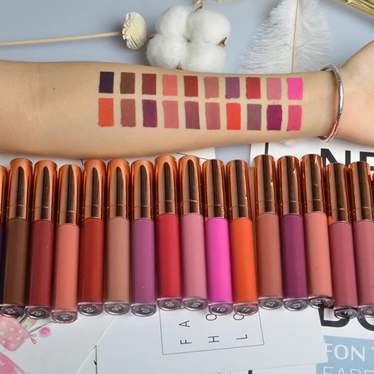 

Makeup lip gloss vendor private label 2022 new 40 color lip gloss matte waterproof non-stick cup with lip gloss tube custom