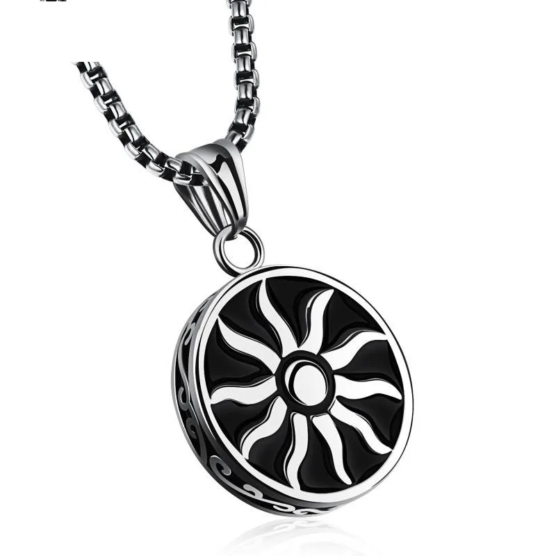 Fashion Design Vintage Round Sun God Pendant Men Necklace Stainless Steel Jewelry Wholesale Accessories