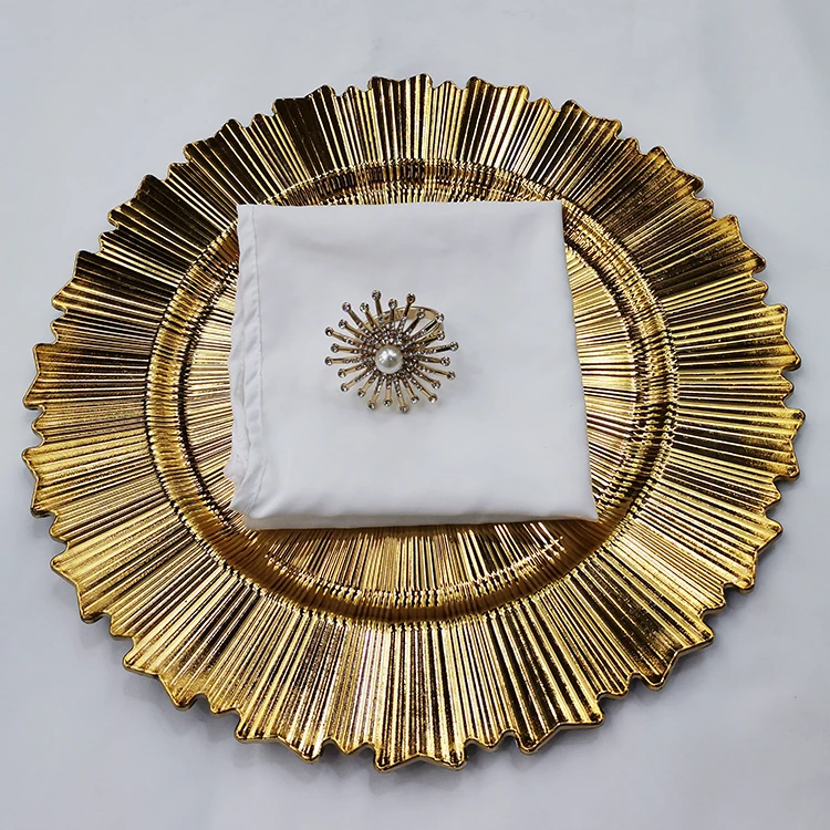 

2020 new arrival 13inch plastic gold charger plate for wedding, Gold/silver/rose gold/red