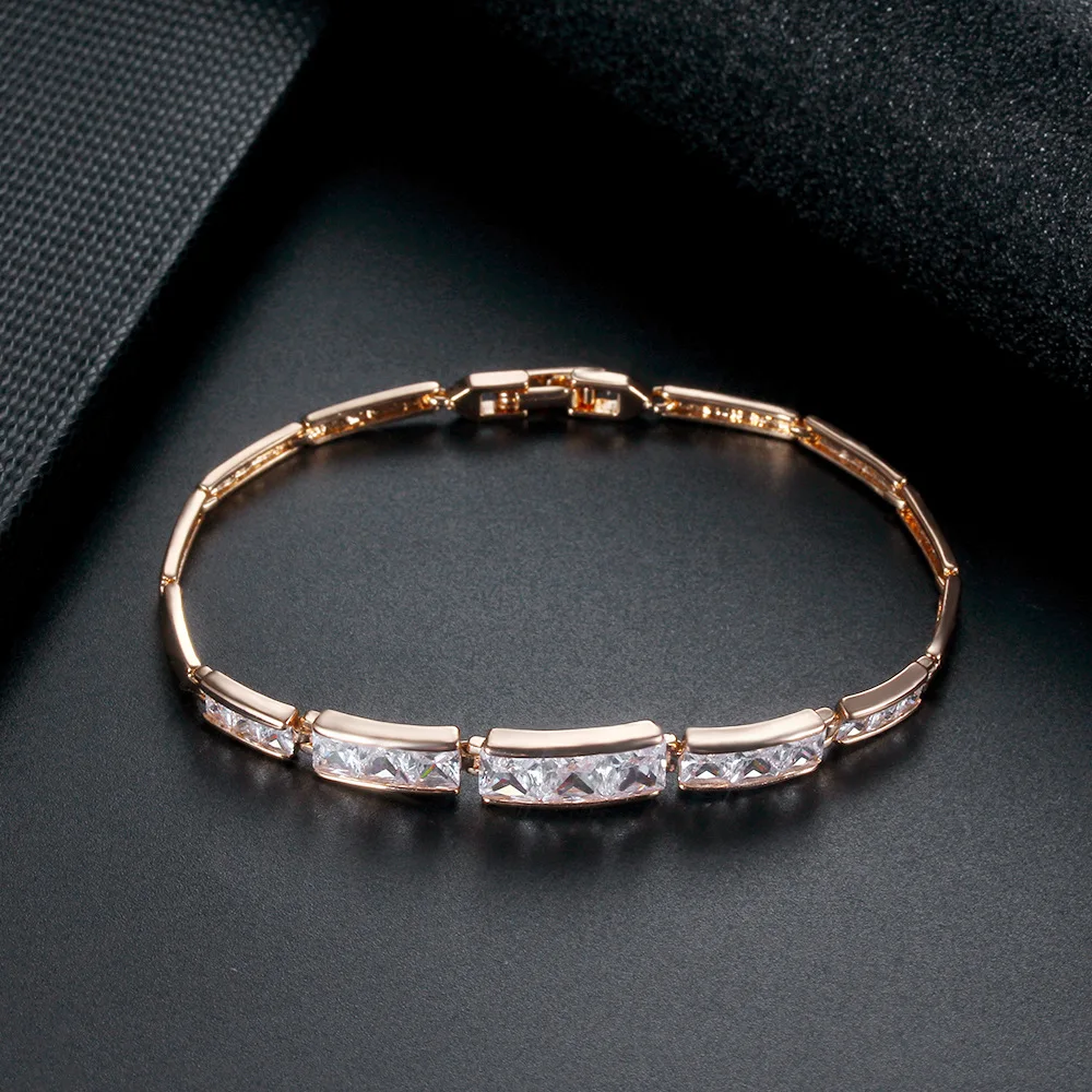 

Classic Design Brass Gold Plated Rhinestone Diamond Bracelet Square Cubic Zircon Bracelet for Women Party
