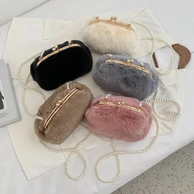 

2021 Autumn fur sling bag fashion and fresh plush shell bag pearl mouth shoulder bag, 5 color
