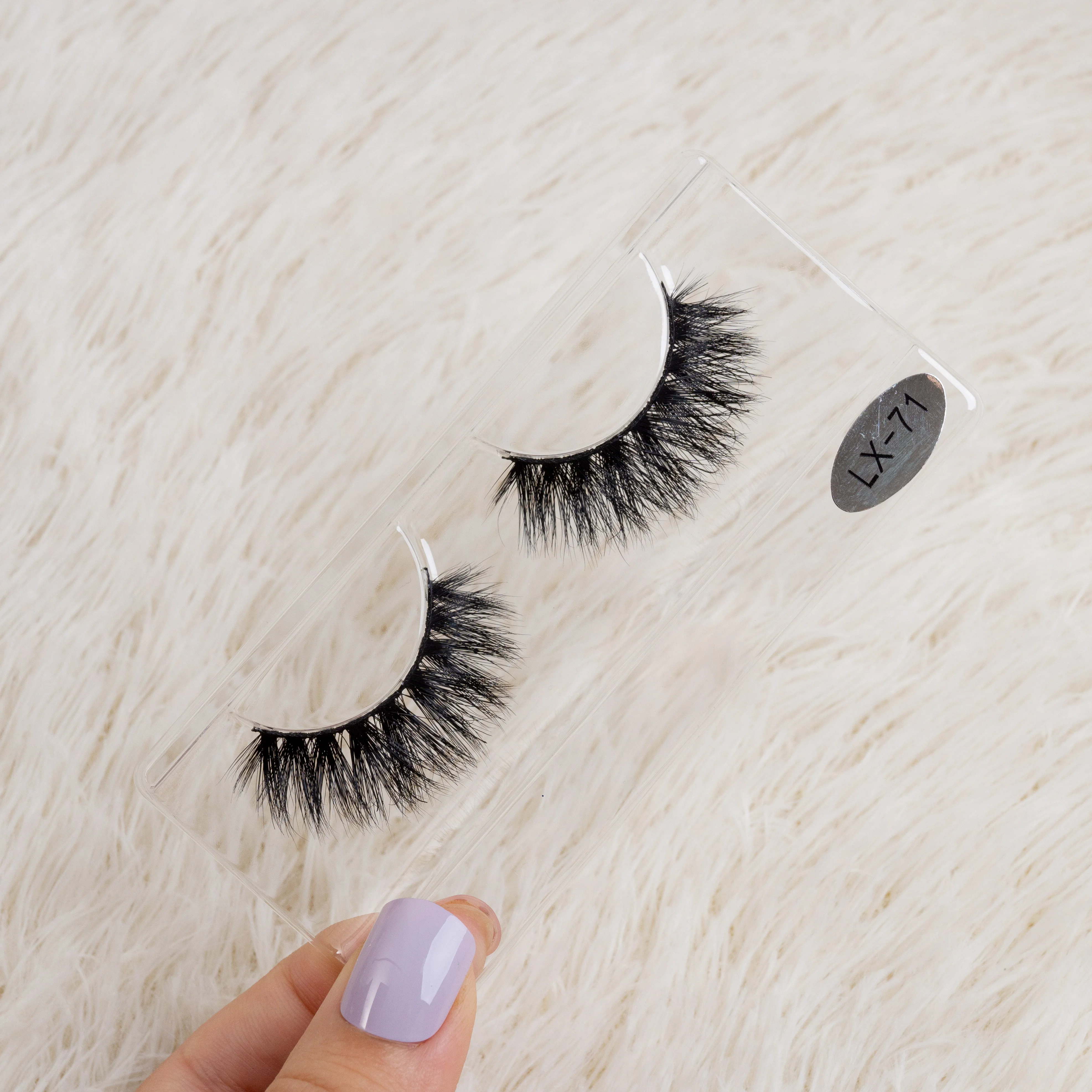 

wholesale mink eyelash vendor with custom packaging, Black color, colorful color also available