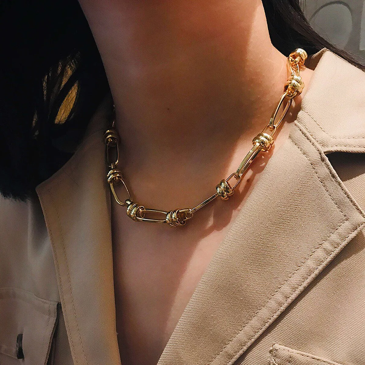 

2021 Fashion Hot Necklace Punk Gold Round Circle Charm Chain Necklace for Women, Gold color