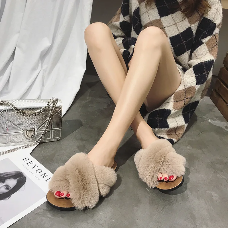 

Fashionable and Comfortable Cross Fur Slippers Flat Shoes Cute Women's Slippers