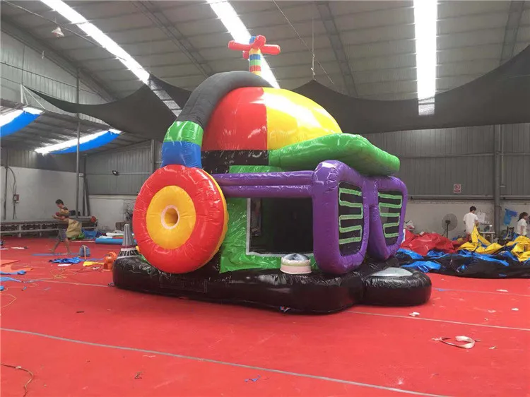 bouncer castle02