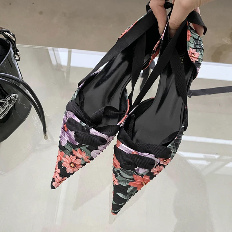 

Newly Arrived Printed Totem Cross Lace-Up Women Pumps New Pointed Toe Mules Ladies Flat Heels Casual Shoes