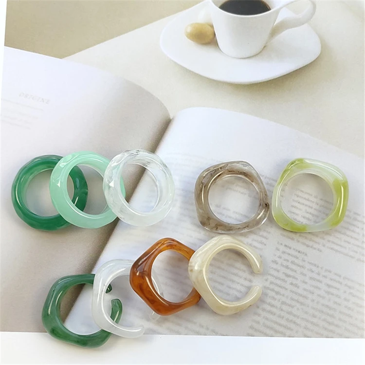 

Simple Elegant Jewelry Irregular Shape Acrylic Acetic Acid Finger Ring Jade Green Plastic Resin Open Rings, Picture shows