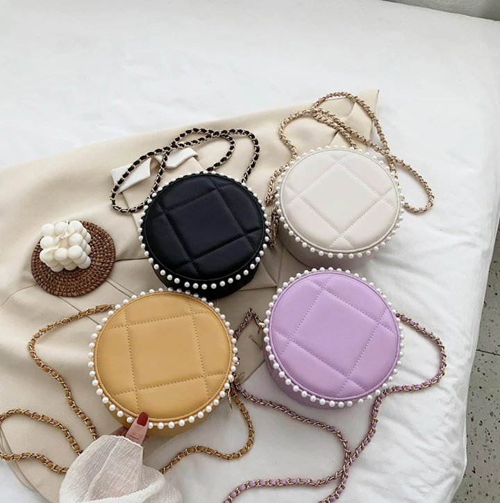 

Popular Summer pearl round bag ladies hand bags women handbags diamond chain purses 2021 Handbags for wholesale, 4 colors