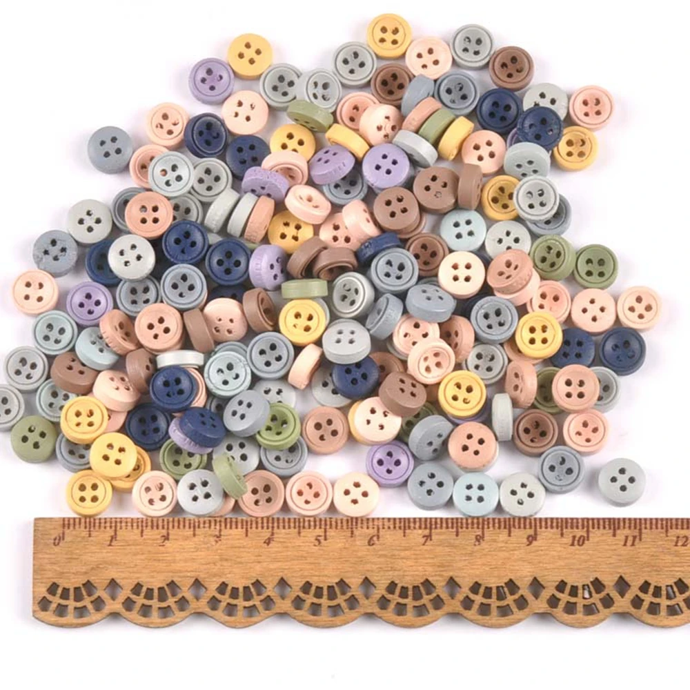 

100pcs  Mixed Wooden Decorative Buttons For Sewing Clothing Scrapbooking Crafts Multicolor