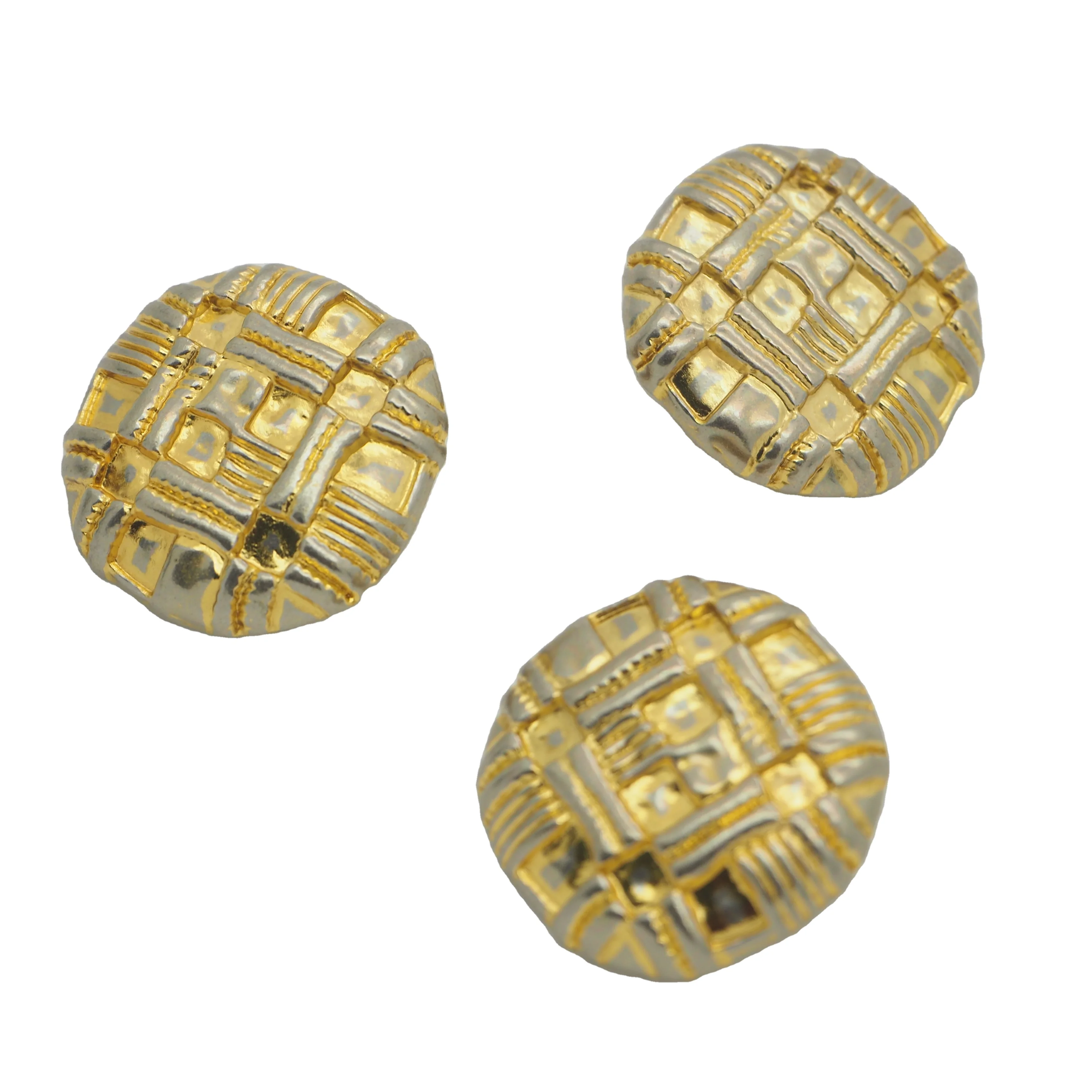 

Wholesales Low Price Rusting Pattern Golden Metal Button for Clothing