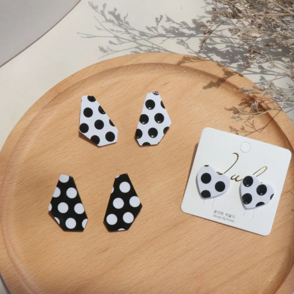 

New Fashion Vintage White Black Geometric Heart Za Earrings For Women Acrylic Modern Earring, Colorful