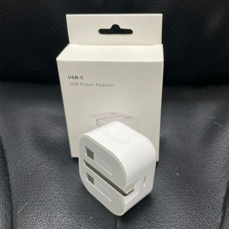 

mini cube original design hot selling 3pin UK foldable plug usb-c PD 20W fast charging phone charger for iPhone 12 13 pro, White