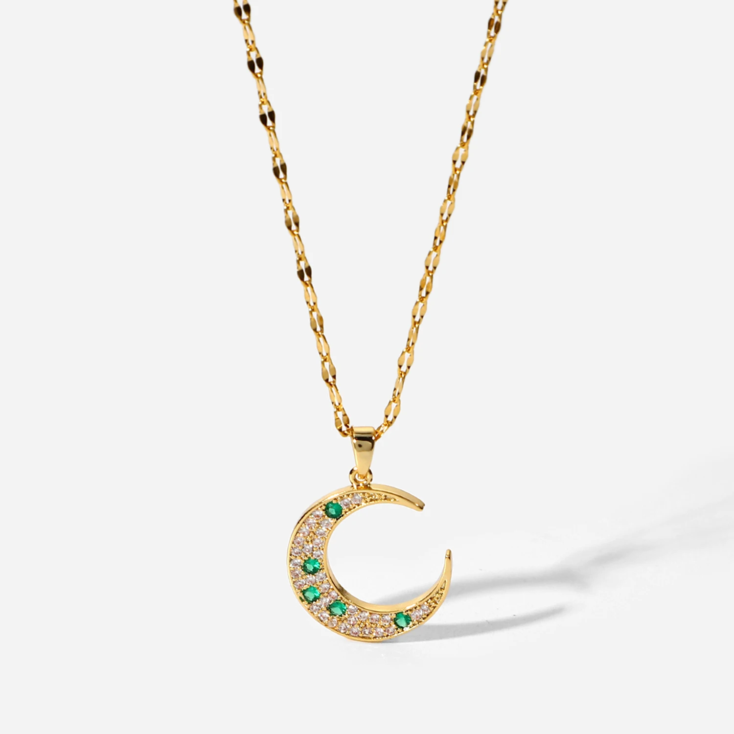 

18K Gold Plated Stainless Steel Moon diamond inlaid five green cubic zircon necklace