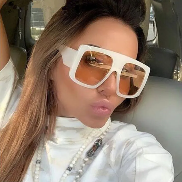 

Square Frame Oversize Sun Glasses Women Black Shades Eyewear 2021 Trendy Fashion Instagram Sunglasses, Custom colors