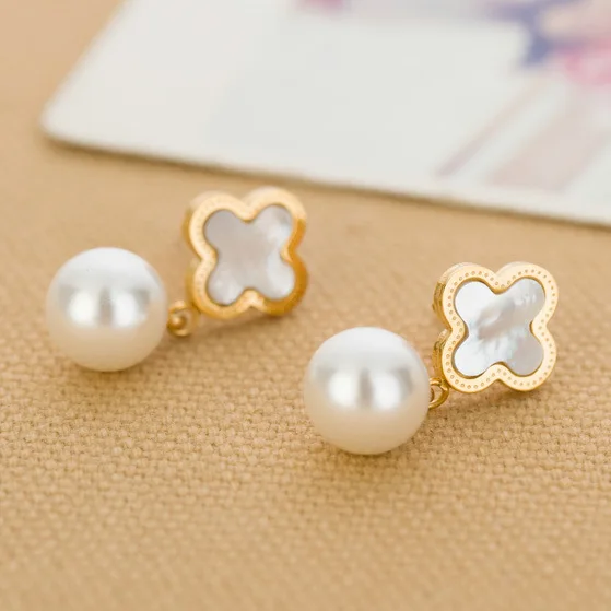 

European American Pearl Drop Earring Jewelry Four-Leaf Clover Lucky Earrings Studs Charm Women Luxury Earring