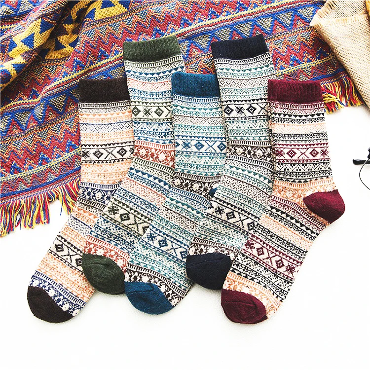 

KANGYI Vintage Wool Socks Wholesale Fashion Multi-color Crew Custom Winter Womens Men Socks Customized Logo Printing Casual, Pictures