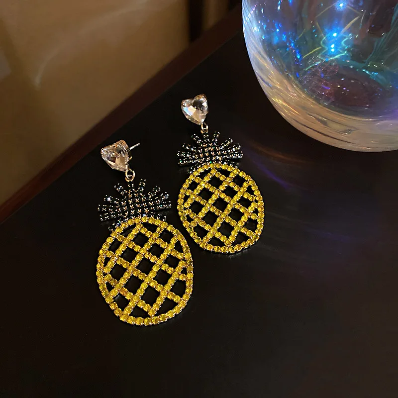 

2021 New Arrival 925 Sterling Steel Needle Pineapple Diamond Earring Full Diamond Pineapple Pendant Earring