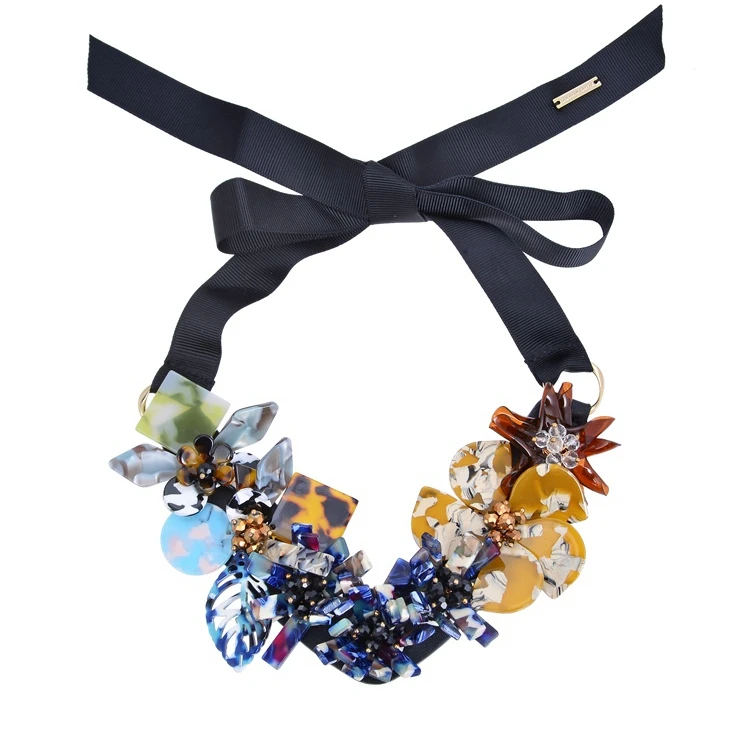 
Top Fashion Blue Resin Flower Necklacewomen Pendant Necklace 